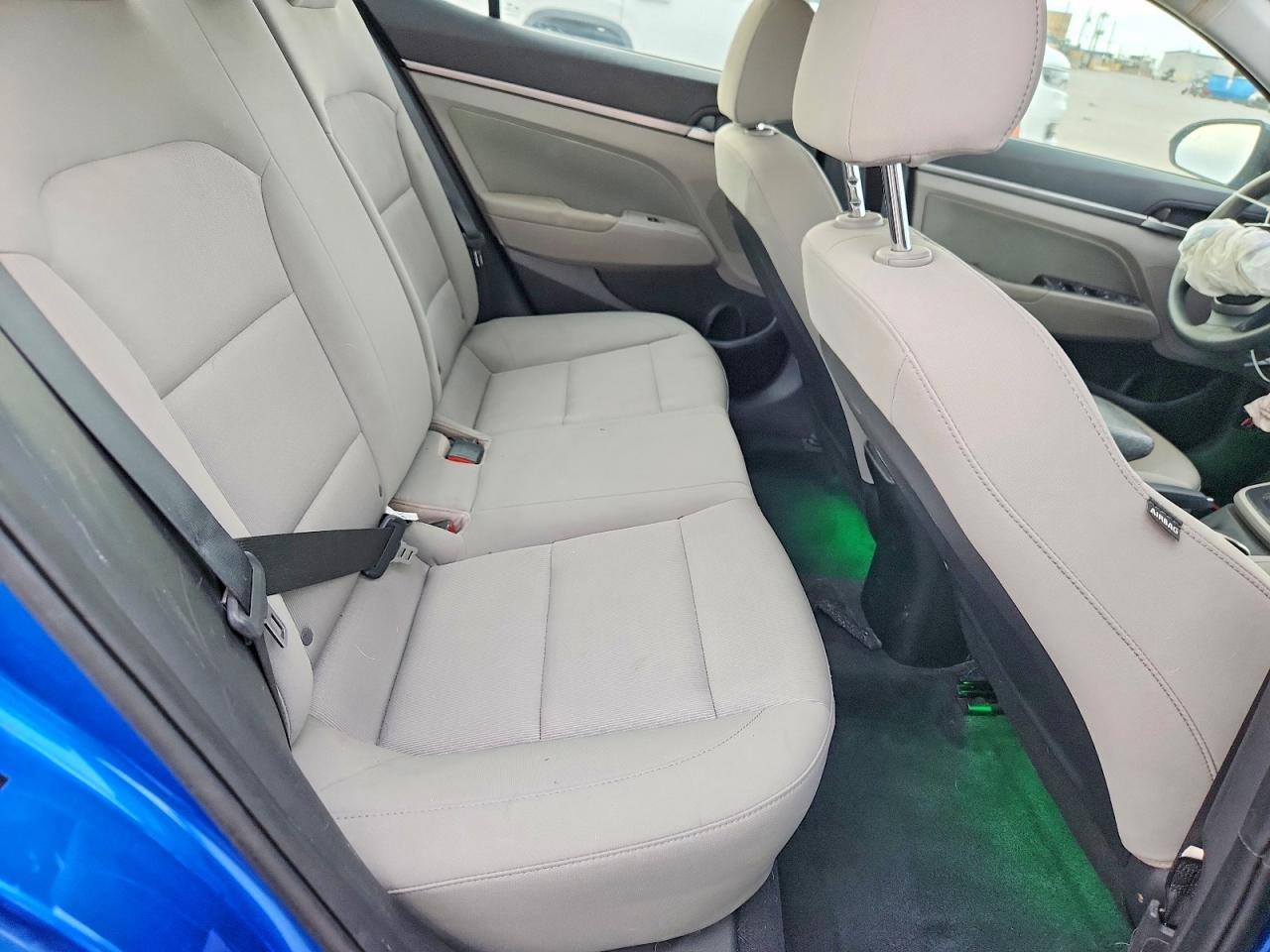 2018 HYUNDAI ELANTRA SEL photo 10