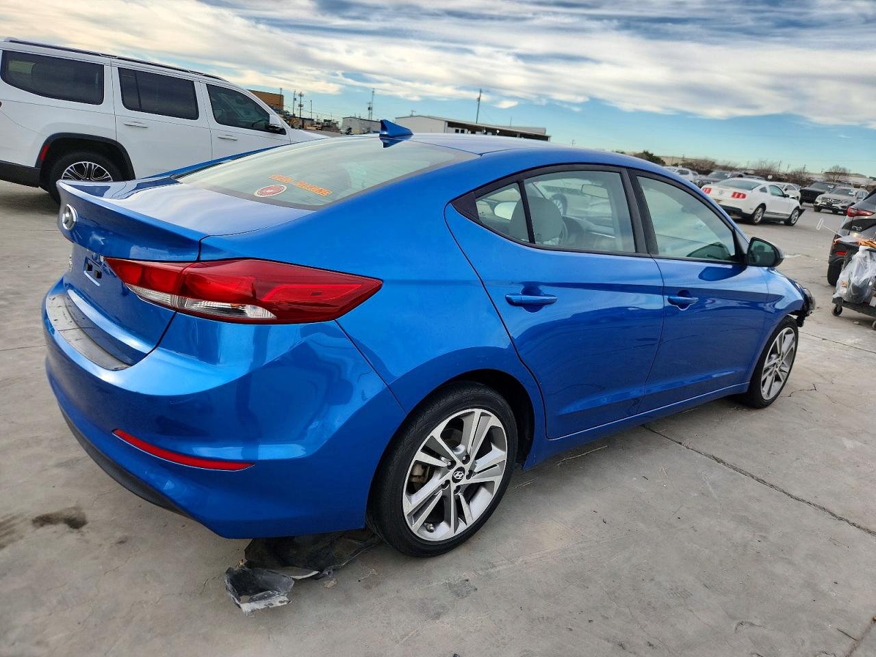 2018 HYUNDAI ELANTRA SEL photo 3