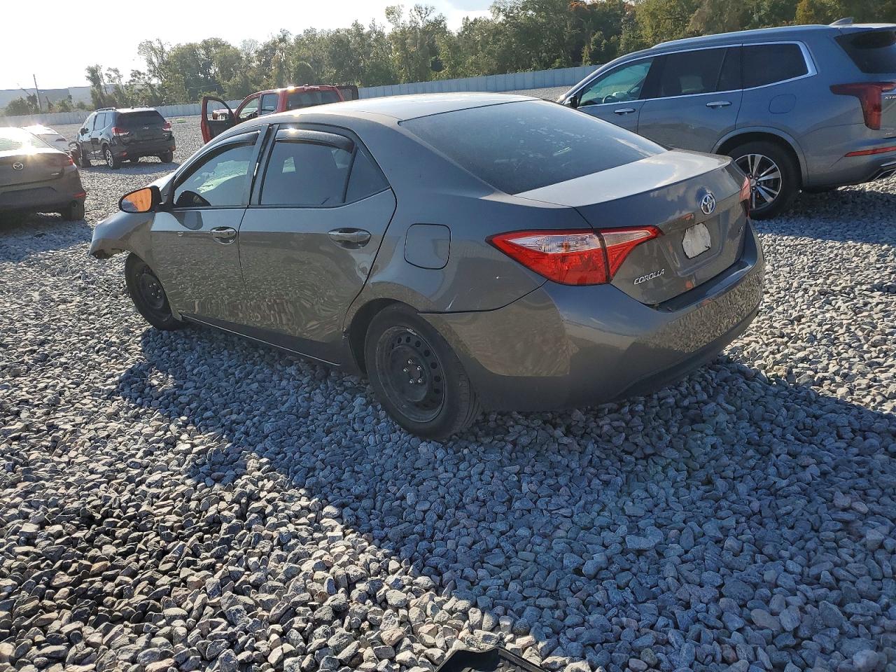 2019 TOYOTA COROLLA L photo 2