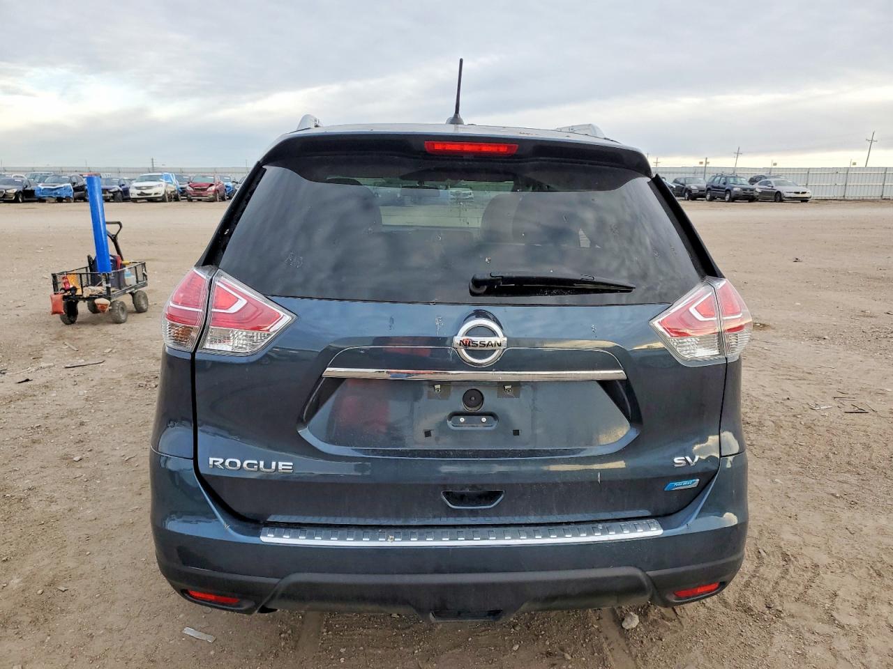 2014 NISSAN ROGUE S photo 6