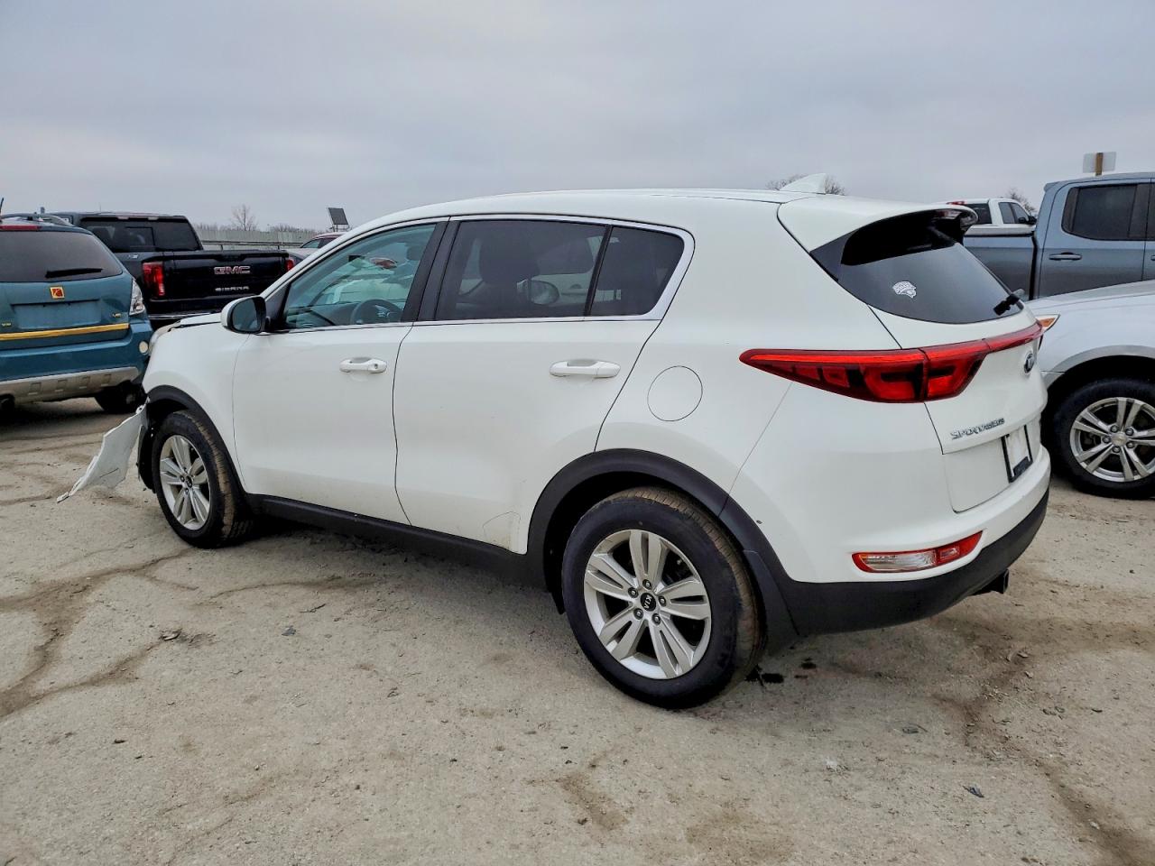 2018 KIA SPORTAGE LX photo 2