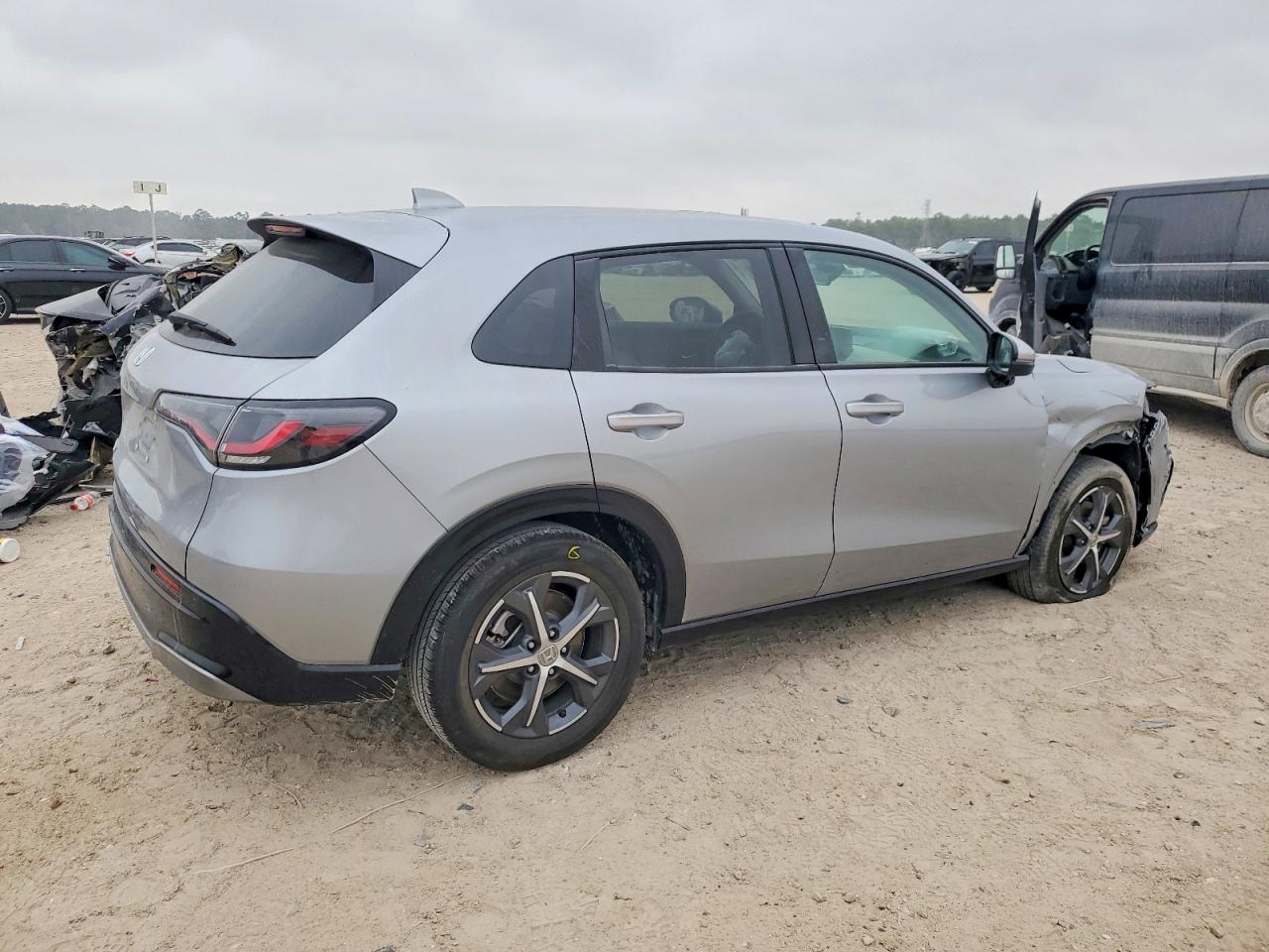 2024 HONDA HR-V EXL photo 3