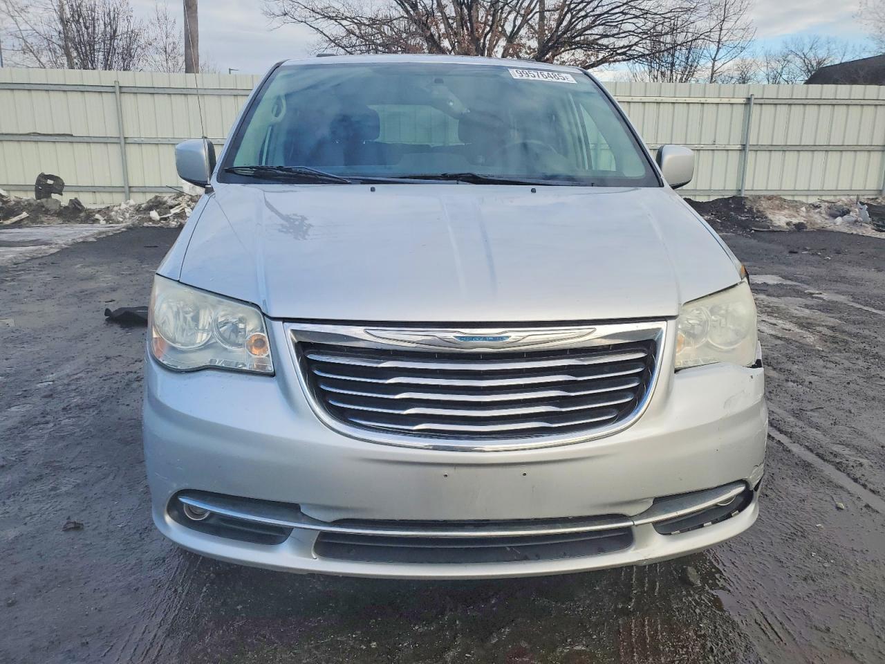 2012 CHRYSLER TOWN & COUNTRY TOURING photo 5