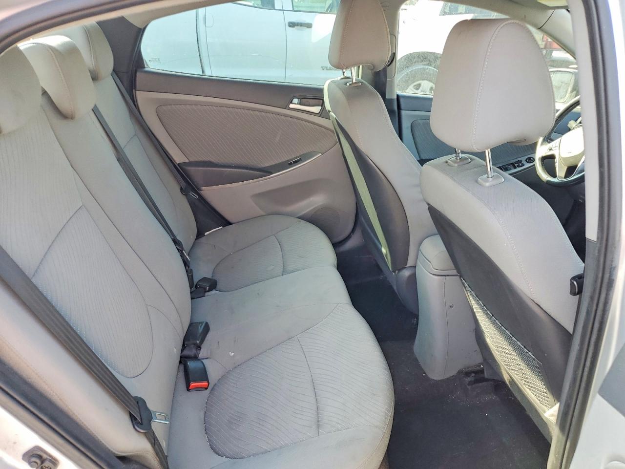 2016 HYUNDAI ACCENT SE photo 10