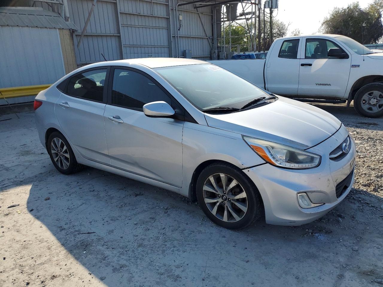 2016 HYUNDAI ACCENT SE photo 4