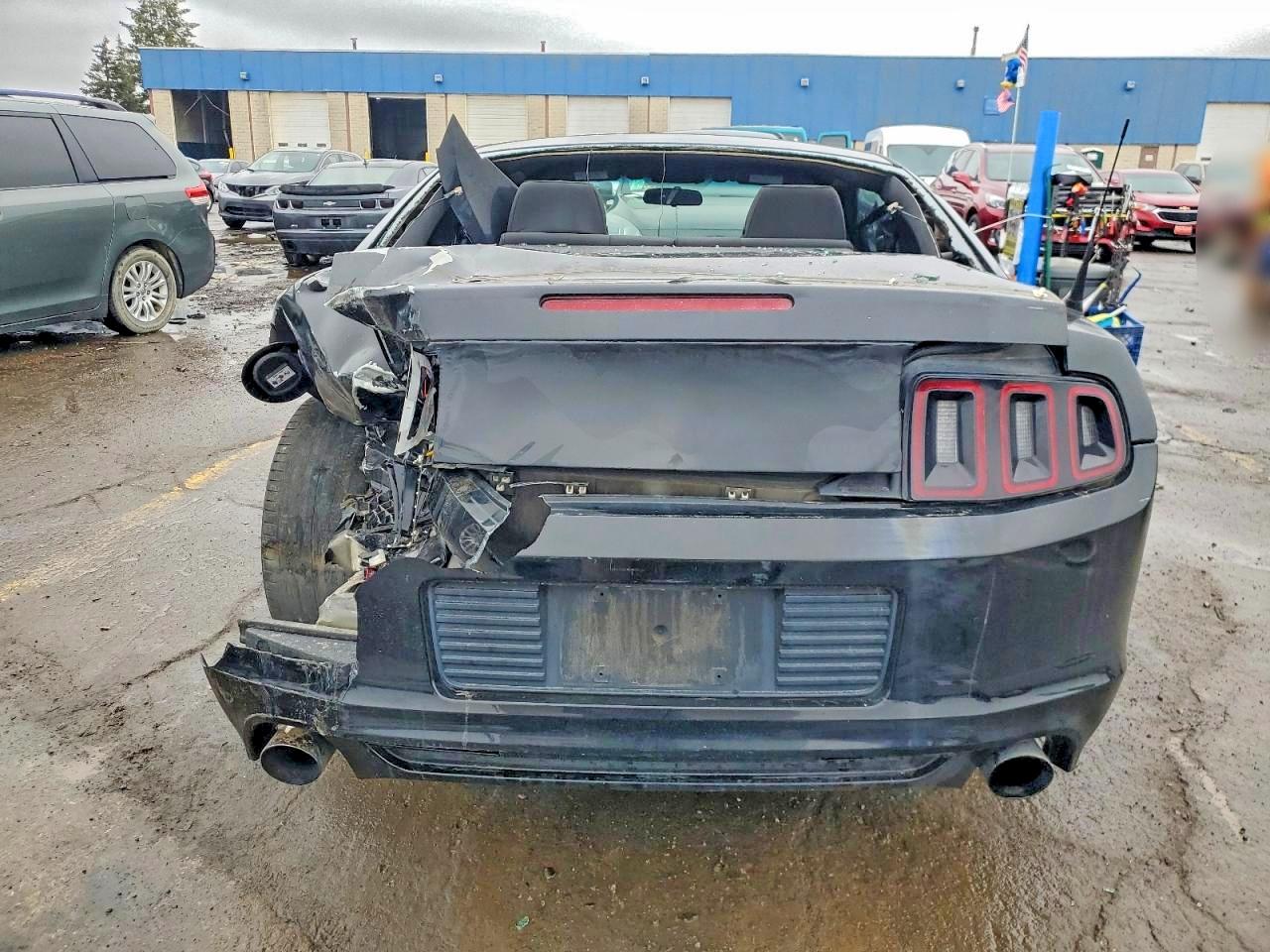 2014 FORD MUSTANG GT photo 6