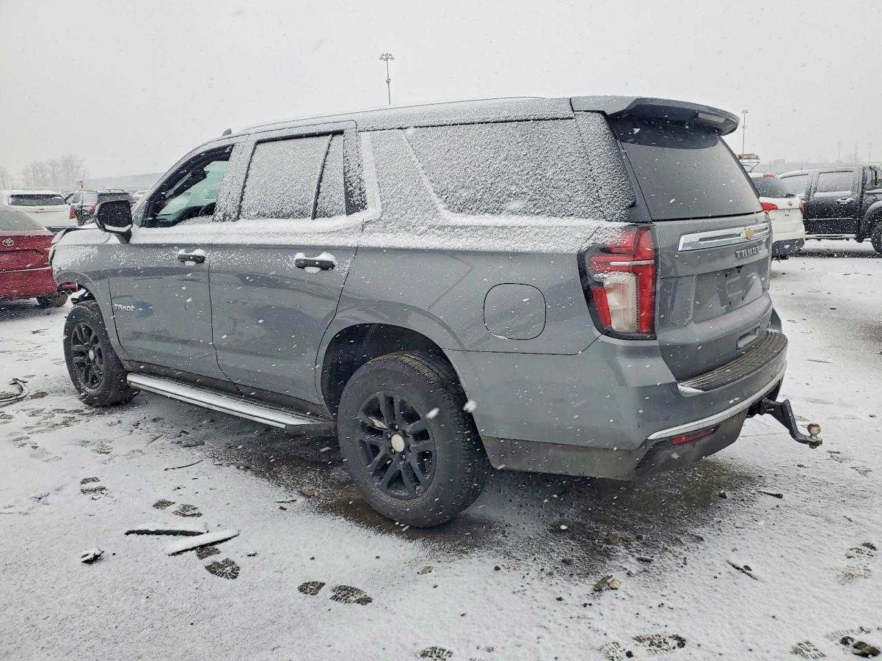 2021 CHEVROLET TAHOE K1500 LT photo 2