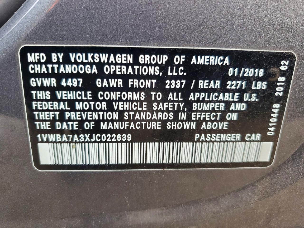 2018 VOLKSWAGEN PASSAT SE photo 13