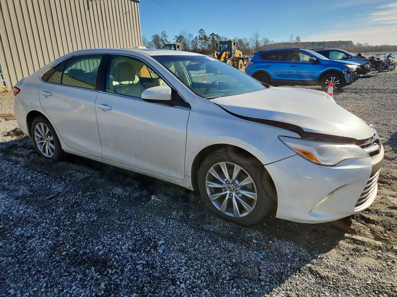 2015 TOYOTA CAMRY XSE photo 4