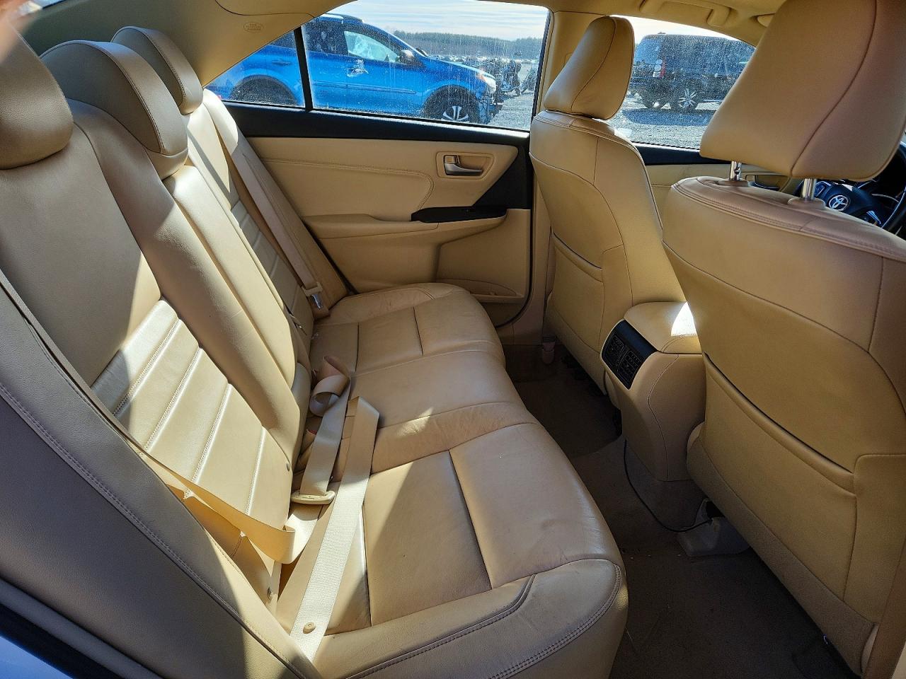 2015 TOYOTA CAMRY XSE photo 10