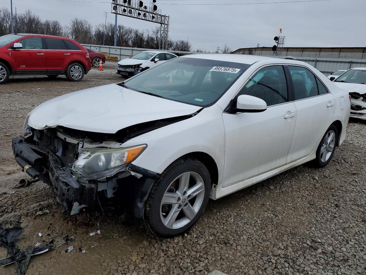 2014 TOYOTA CAMRY
