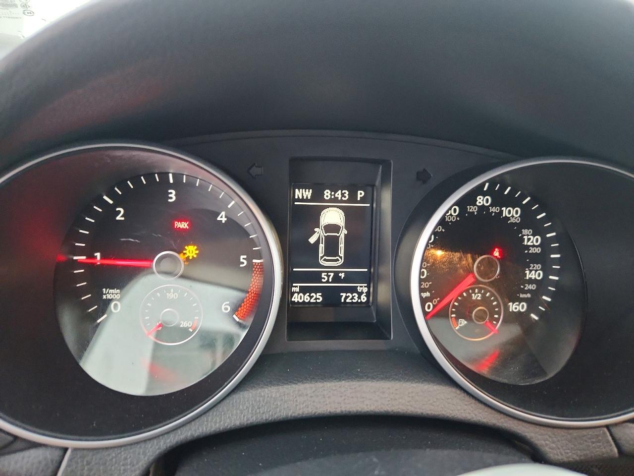 2014 VOLKSWAGEN JETTA TDI photo 9