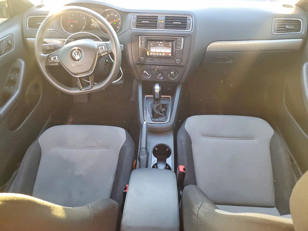2017 VOLKSWAGEN JETTA S photo 8