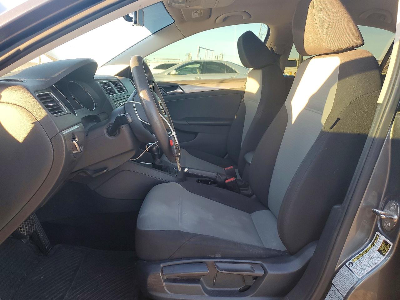 2017 VOLKSWAGEN JETTA S photo 7