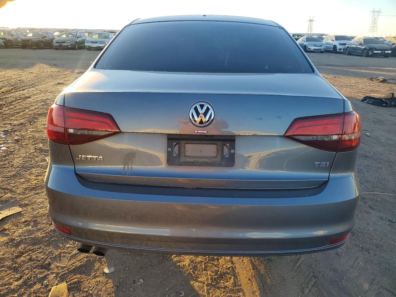 2017 VOLKSWAGEN JETTA S photo 6