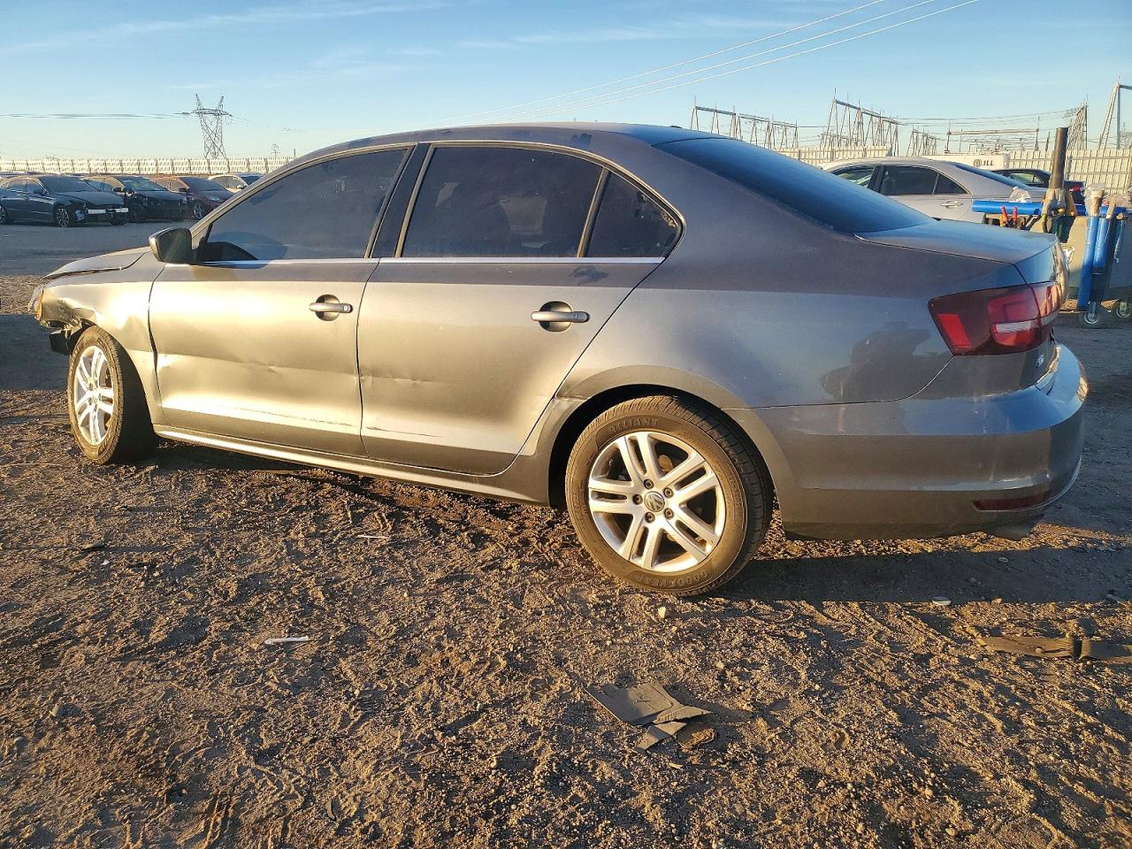 2017 VOLKSWAGEN JETTA S photo 2