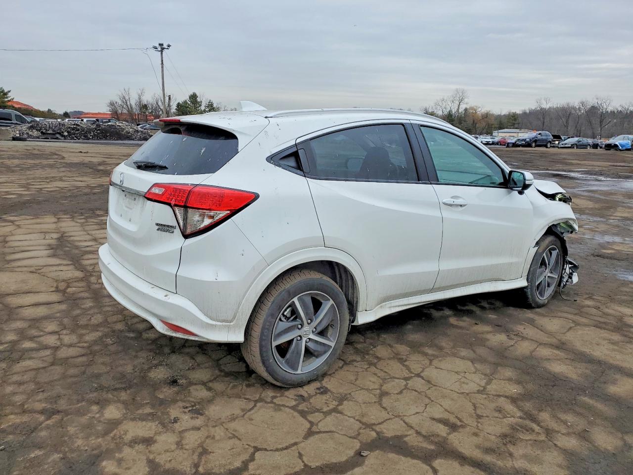 2019 HONDA HR-V TOURING photo 3