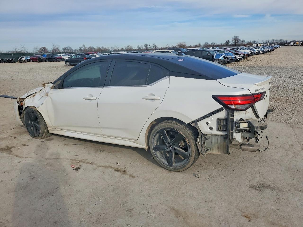 2024 NISSAN SENTRA SR photo 2