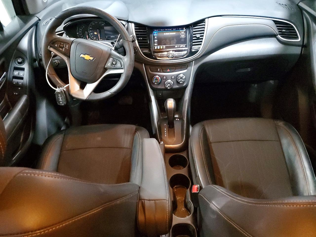 2020 CHEVROLET TRAX 1LT photo 8