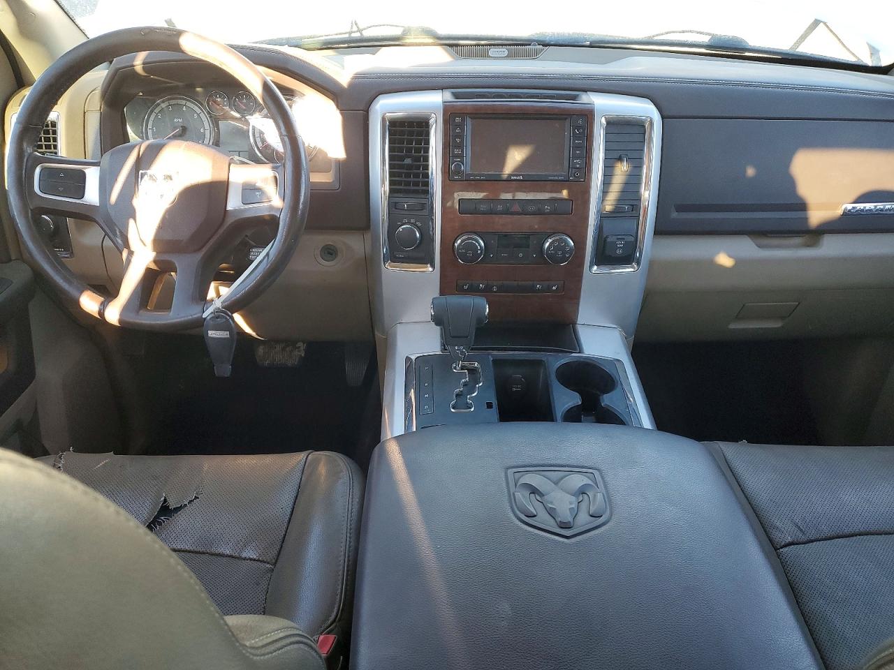 2010 DODGE RAM 1500 photo 8