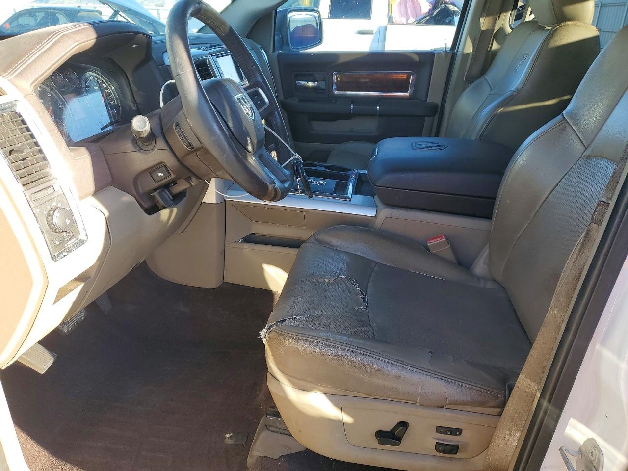 2010 DODGE RAM 1500 photo 7
