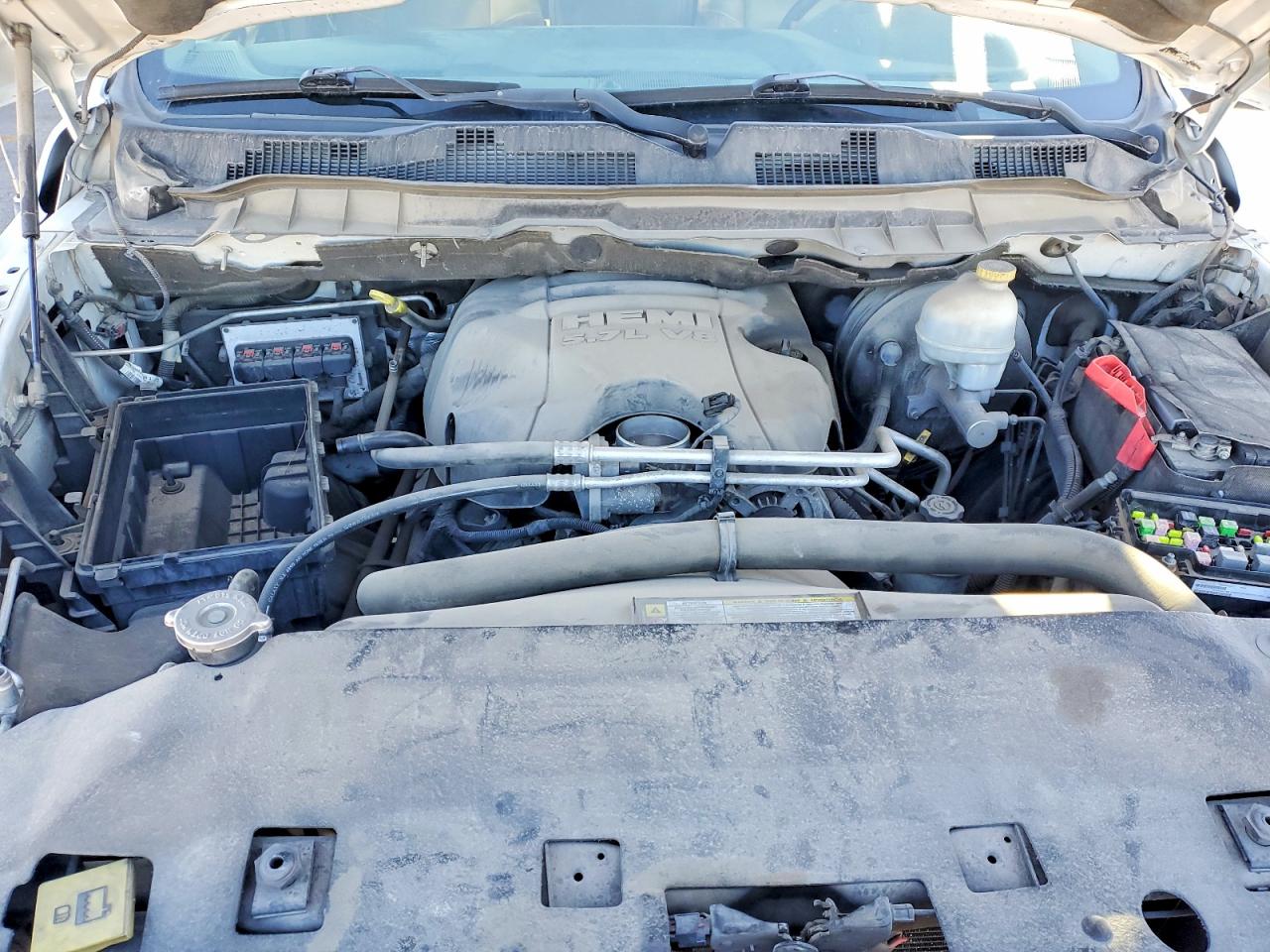 2010 DODGE RAM 1500 photo 11