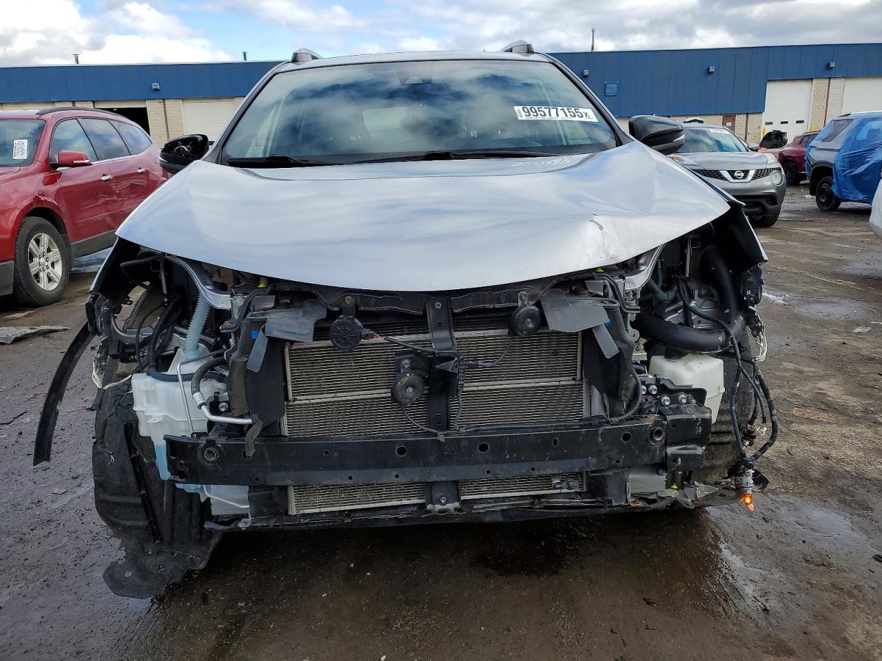 2017 TOYOTA RAV4 HV SE photo 5