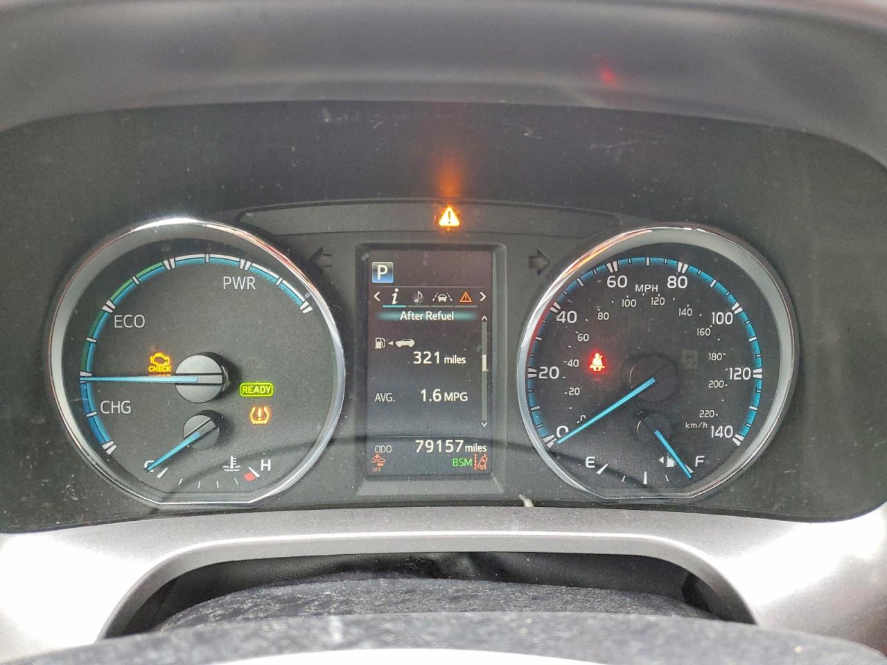 2017 TOYOTA RAV4 HV SE photo 9