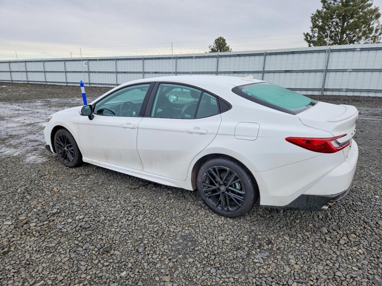 2025 TOYOTA CAMRY SE photo 2