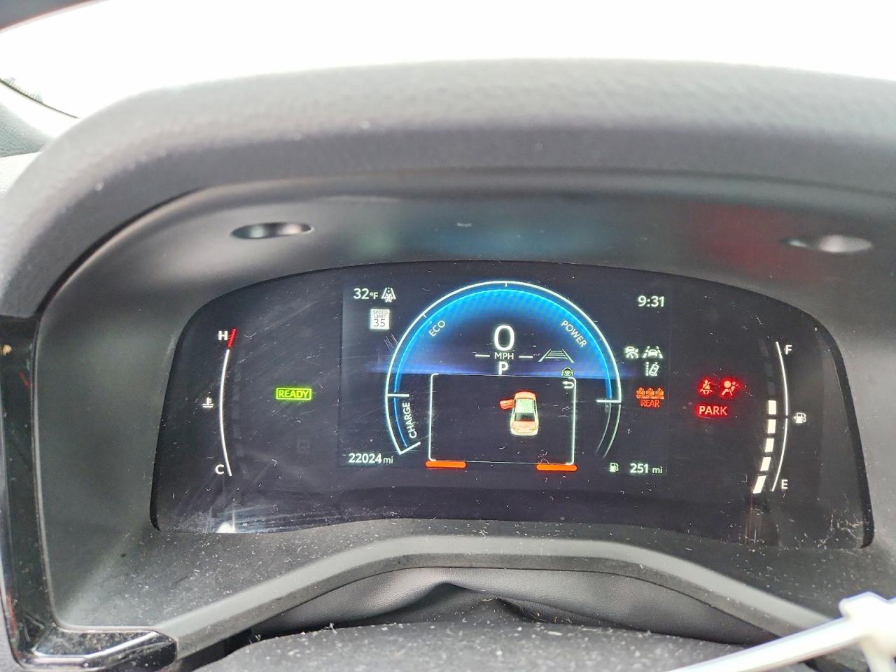 2025 TOYOTA CAMRY SE photo 9