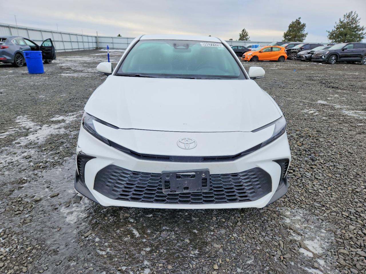 2025 TOYOTA CAMRY SE photo 5