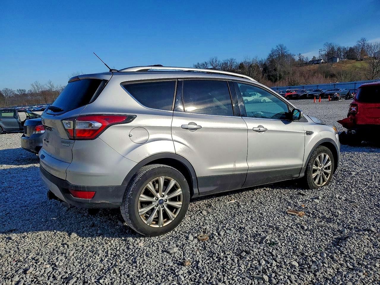 2017 FORD ESCAPE TITANIUM photo 3