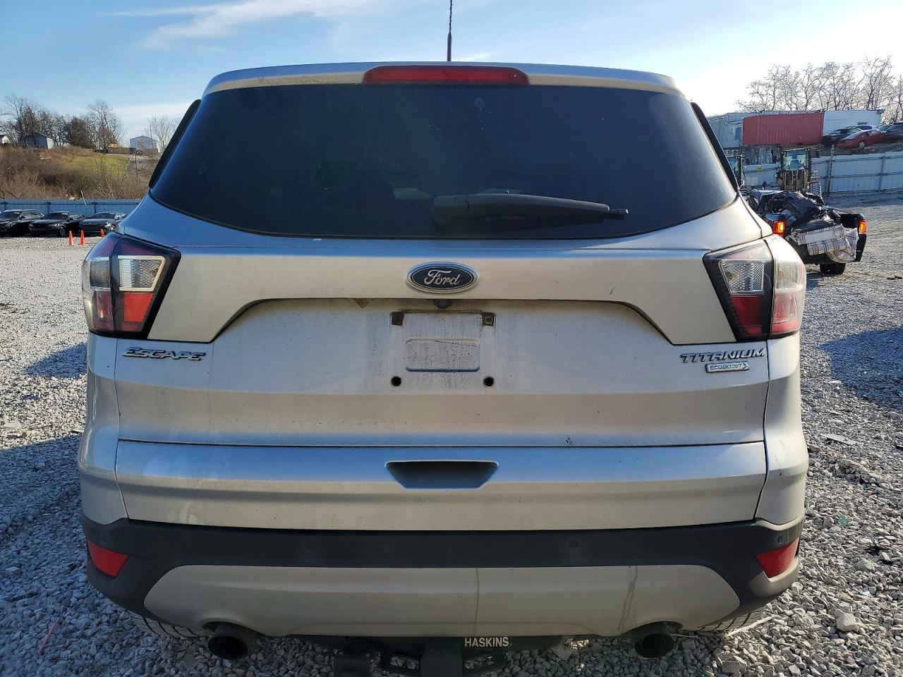 2017 FORD ESCAPE TITANIUM photo 6