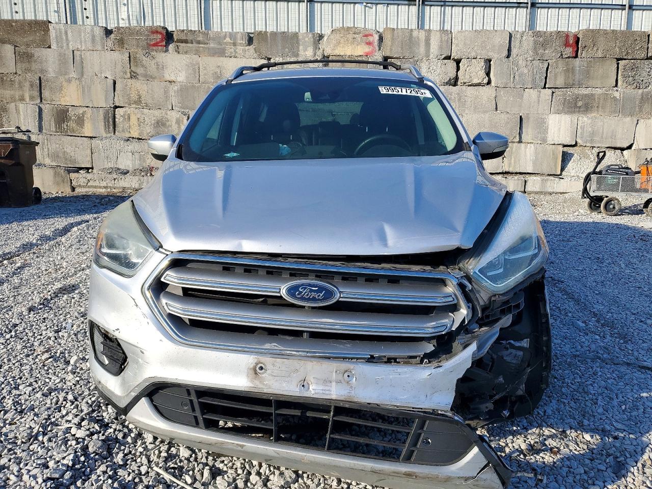 2017 FORD ESCAPE TITANIUM photo 5