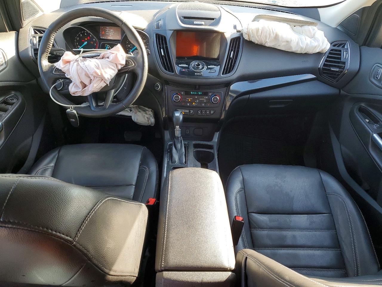 2017 FORD ESCAPE TITANIUM photo 8