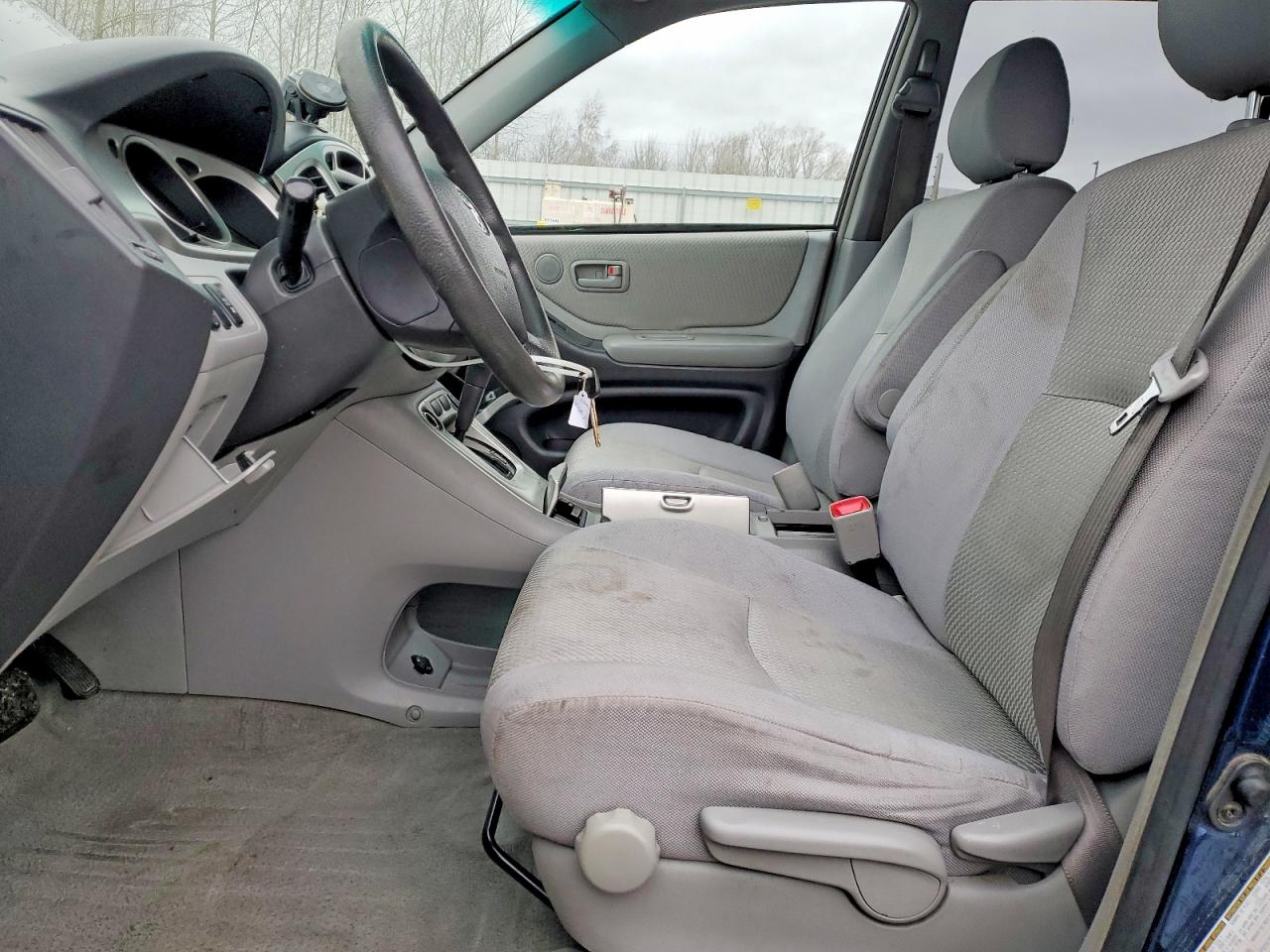 2004 TOYOTA HIGHLANDER photo 7
