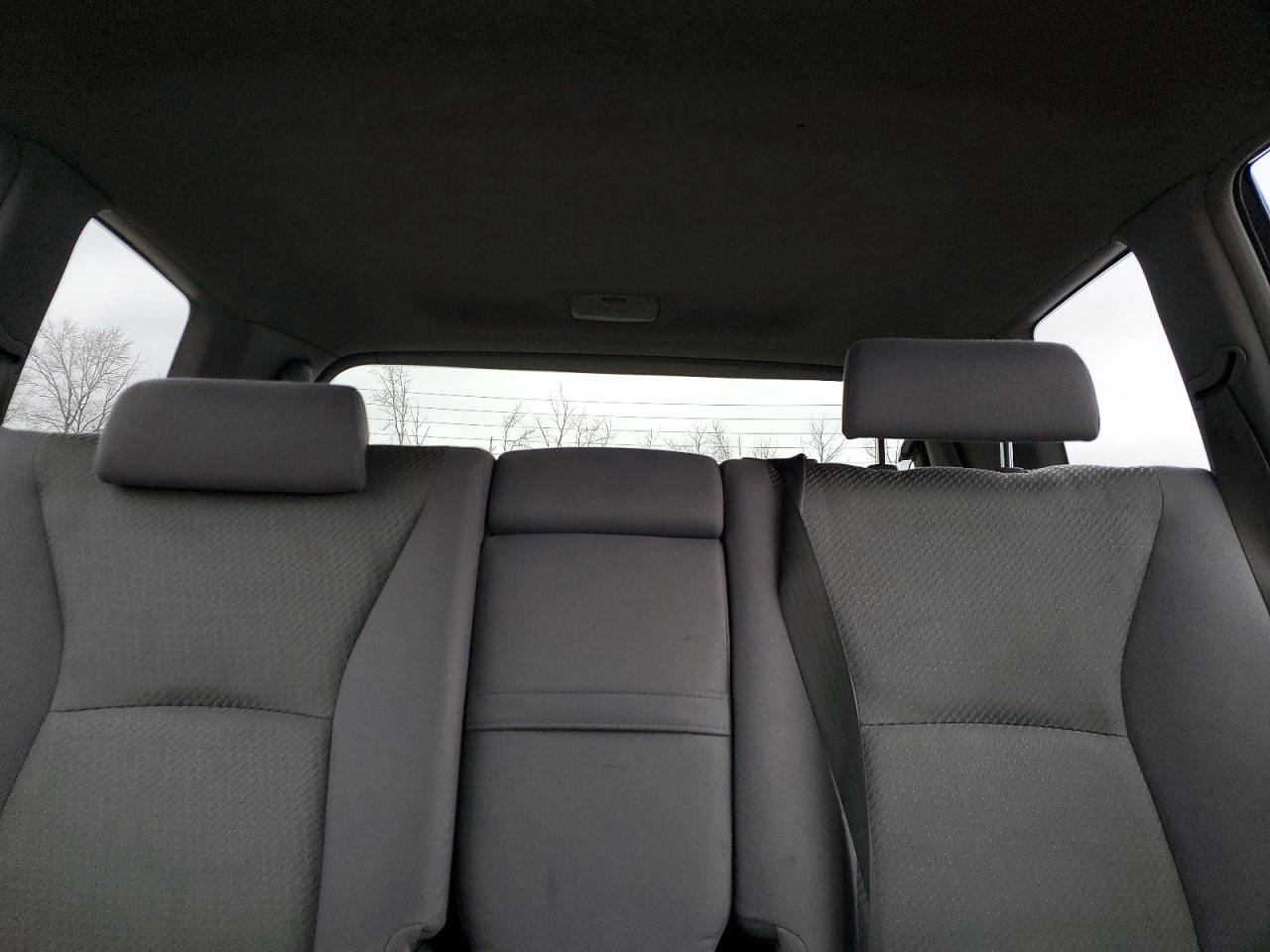 2004 TOYOTA HIGHLANDER photo 10