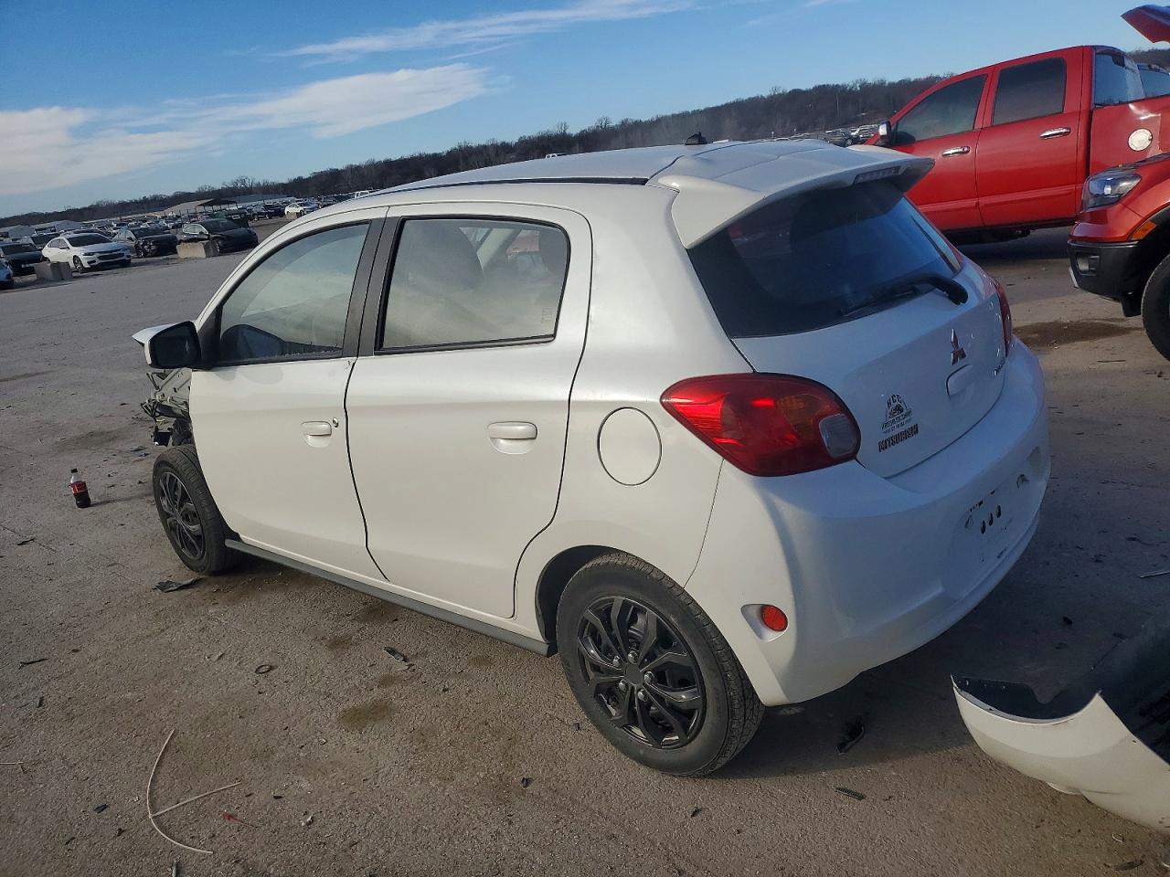 2015 MITSUBISHI MIRAGE DE photo 2