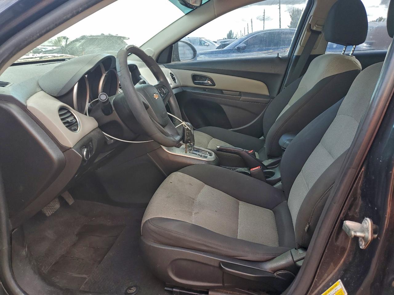 2014 CHEVROLET CRUZE LS photo 7