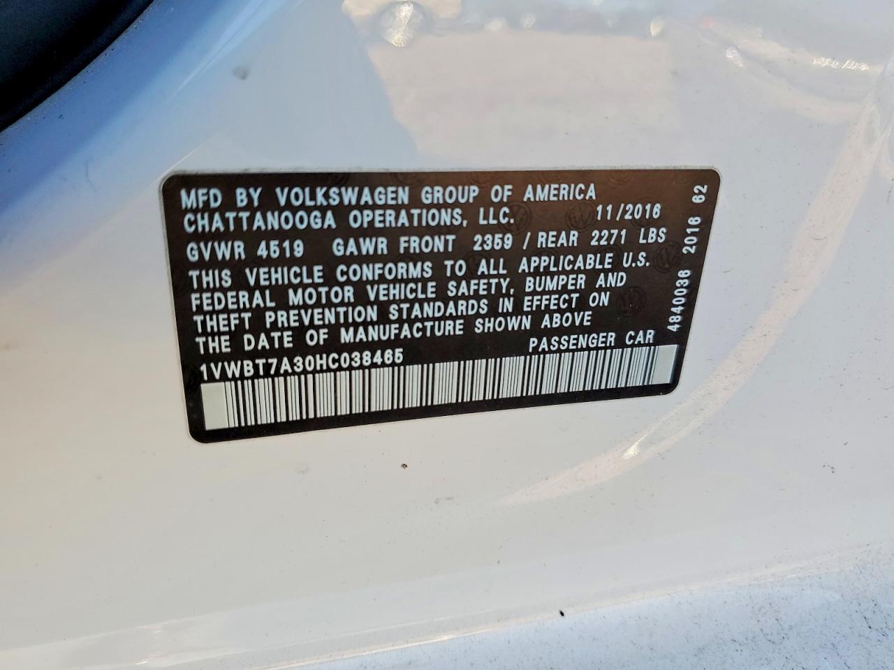 2017 VOLKSWAGEN PASSAT SE photo 13