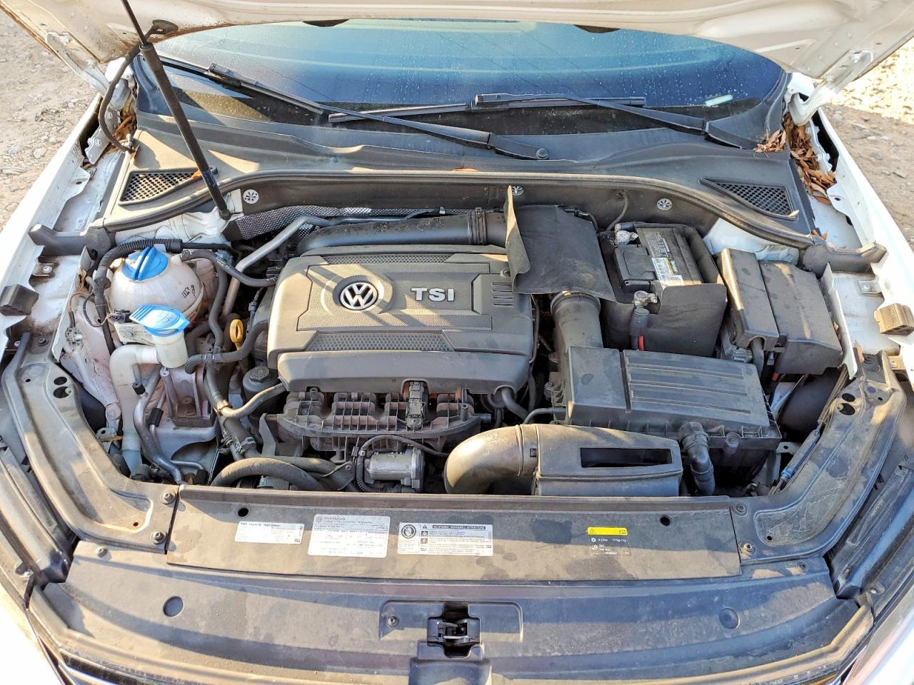 2017 VOLKSWAGEN PASSAT SE photo 11