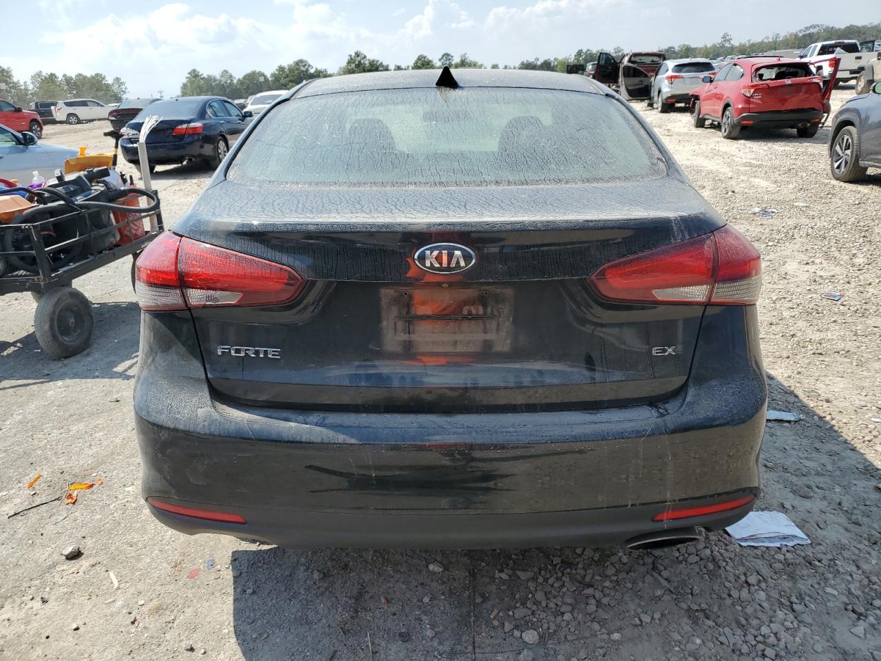 2017 KIA FORTE EX photo 11