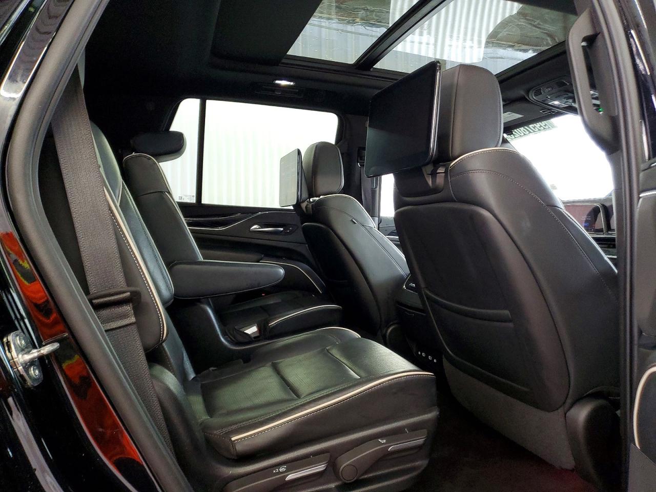 2023 CADILLAC ESCALADE SPORT photo 11