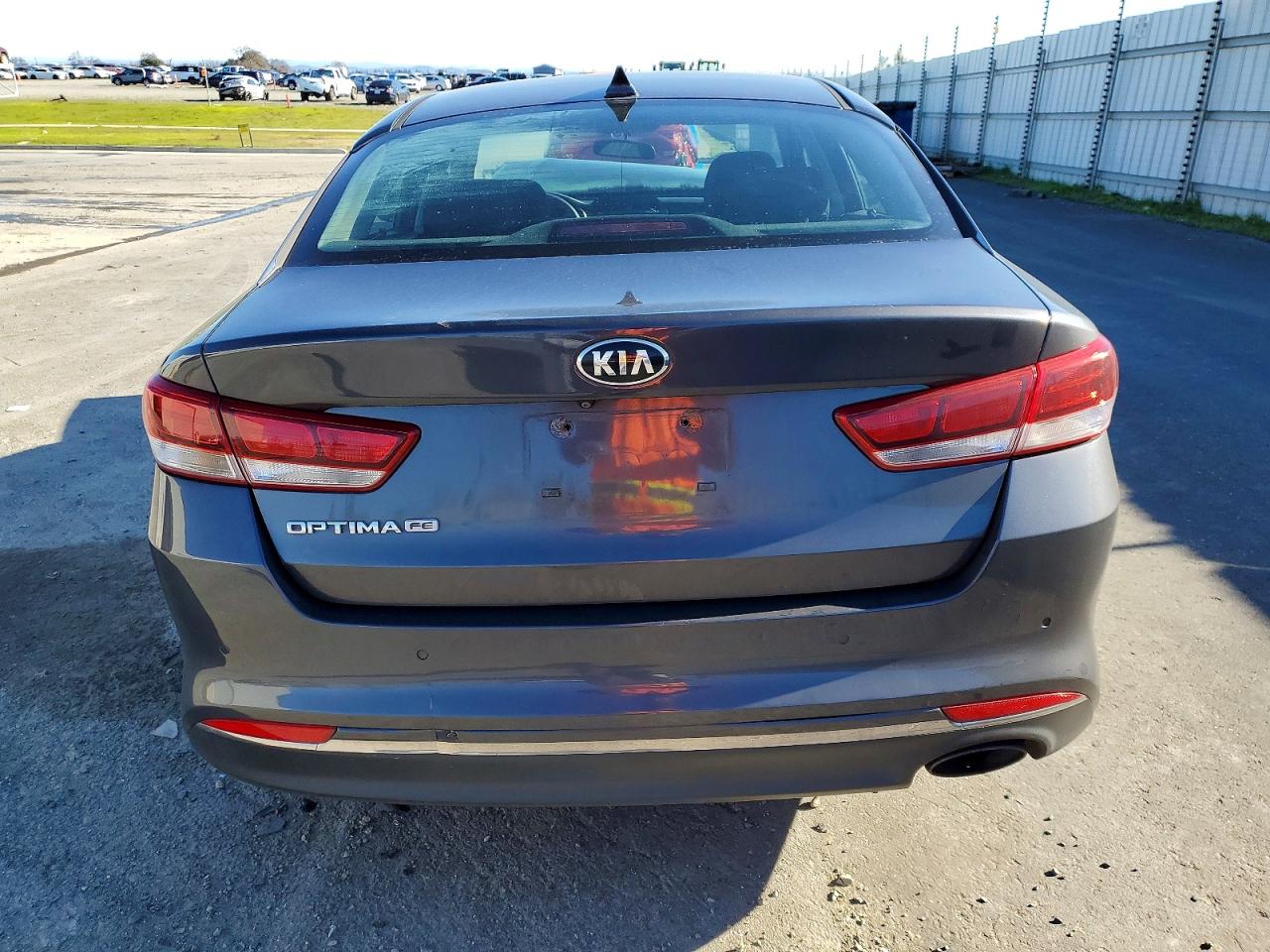 2018 KIA OPTIMA LX photo 6