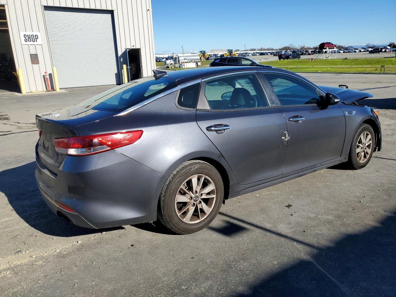 2018 KIA OPTIMA LX photo 3