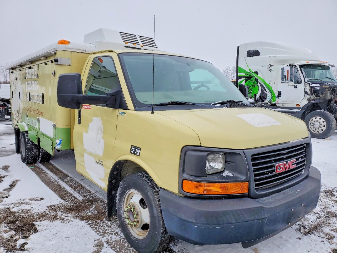 2014 GMC SAVANA CUTAWAY G4500 photo 4