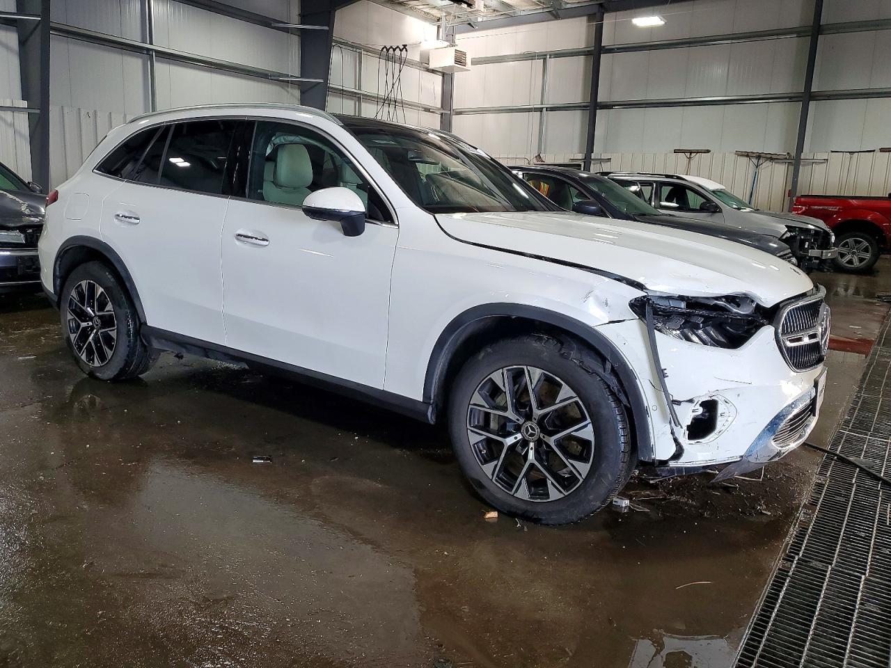 2025 MERCEDES-BENZ GLC 350E photo 4