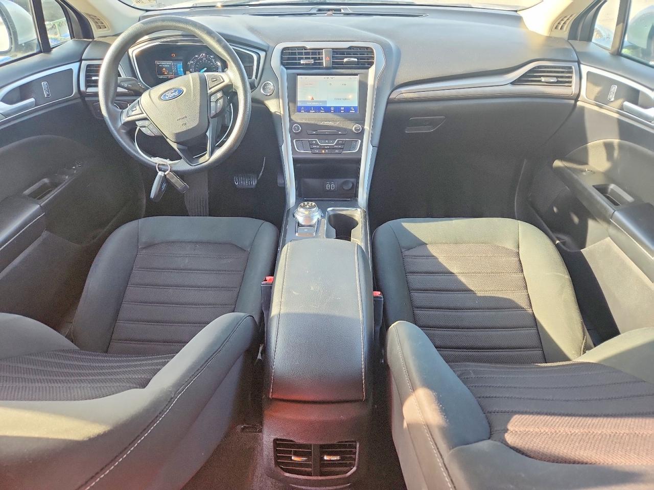 2019 FORD FUSION SE photo 8