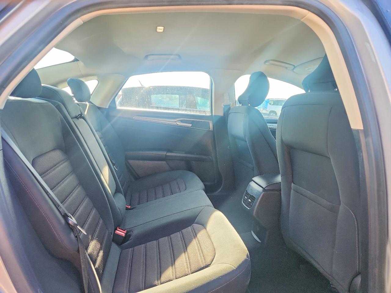 2019 FORD FUSION SE photo 10