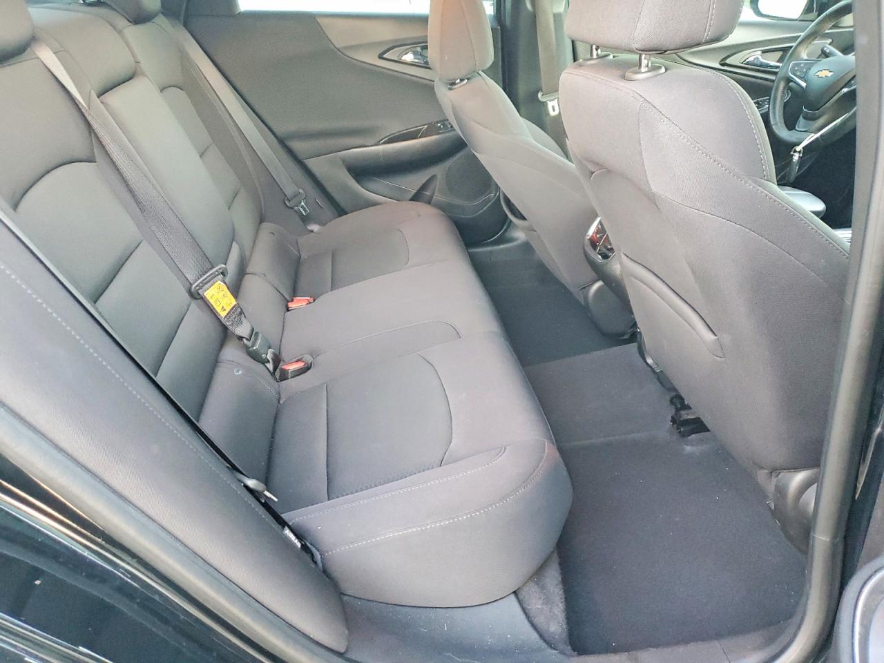 2017 CHEVROLET MALIBU LT photo 10